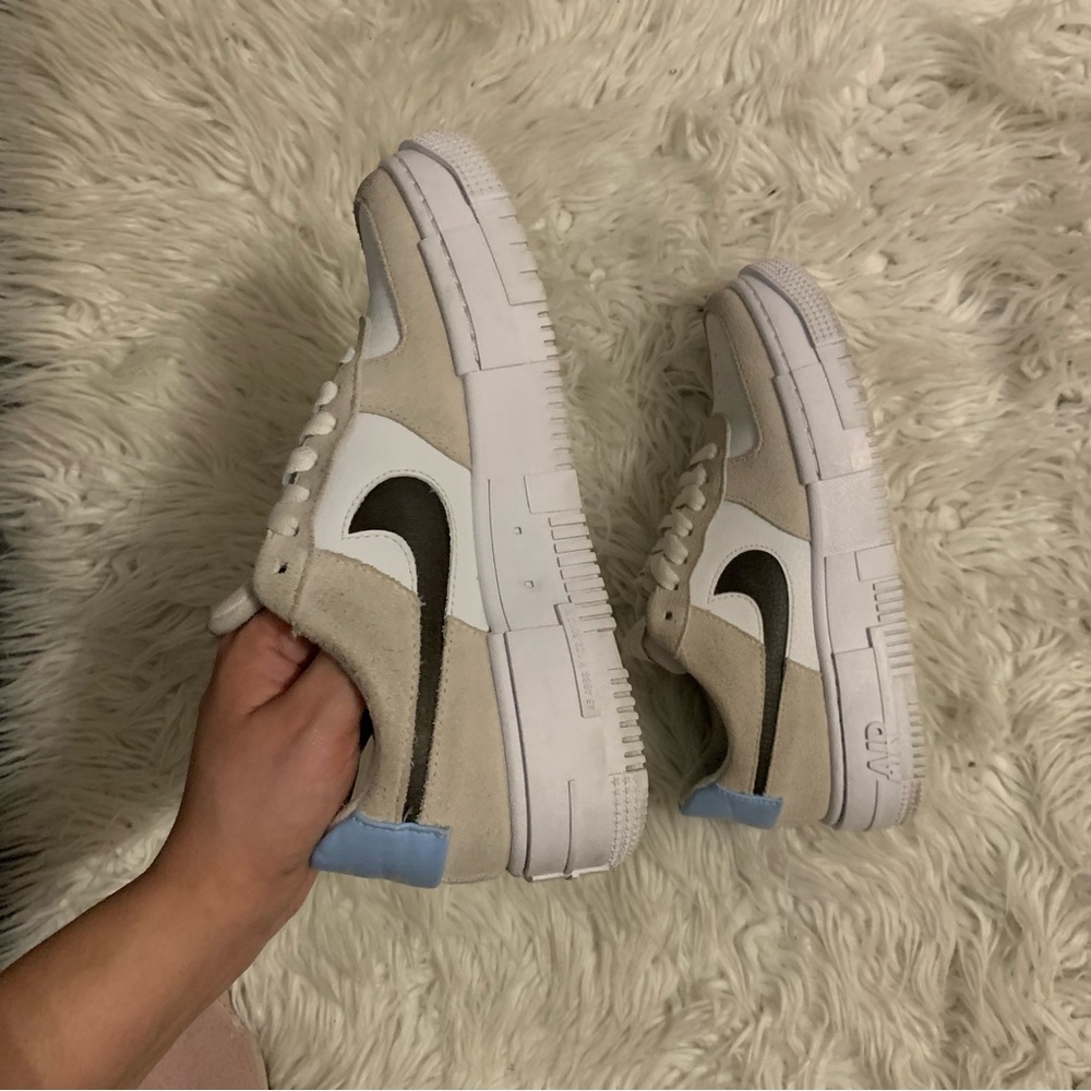 Nike Air Force 1 Pixel ‘Desert Sand’ - Picture 6 of 15
